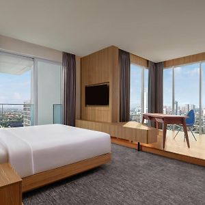 Penthouse Suite 1 King